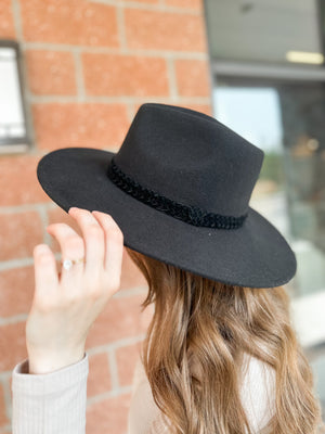 
            
                Load image into Gallery viewer, Eileen Braided Band Wide Brim Hat - Black
            
        