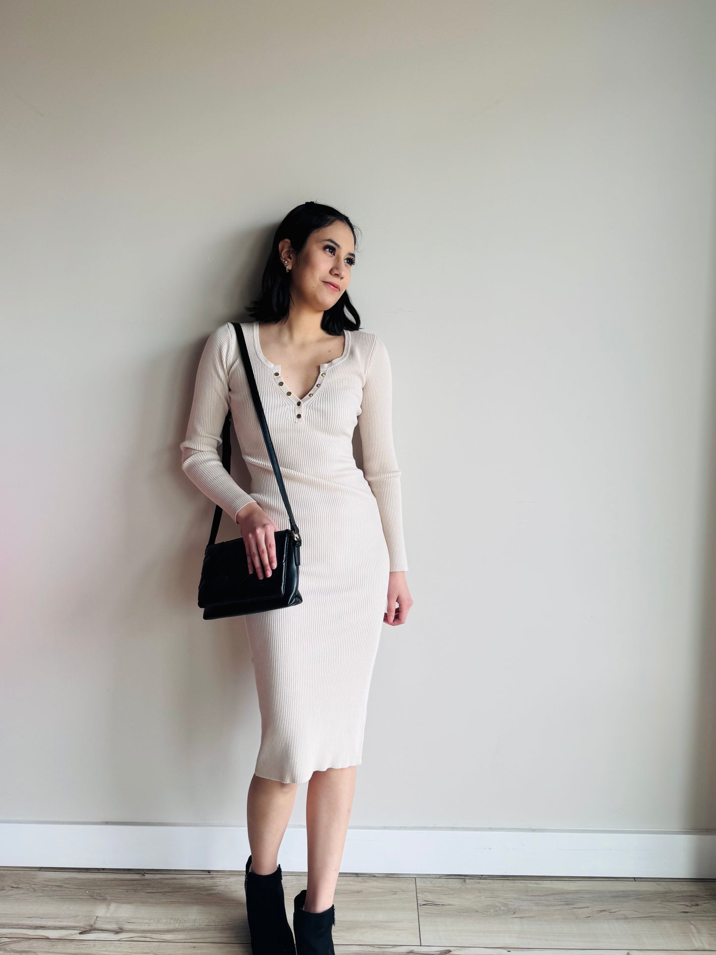 Marissa Bodycon Sweater Midi Dress Large Marissa Bodycon Sweater Midi Dress Large