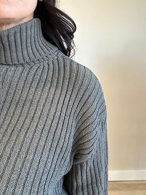 Lorelei Turtleneck Sweater - Olive