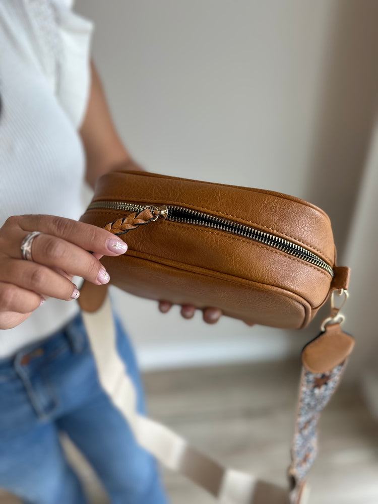 Berlin Crossbody Bag - Brown