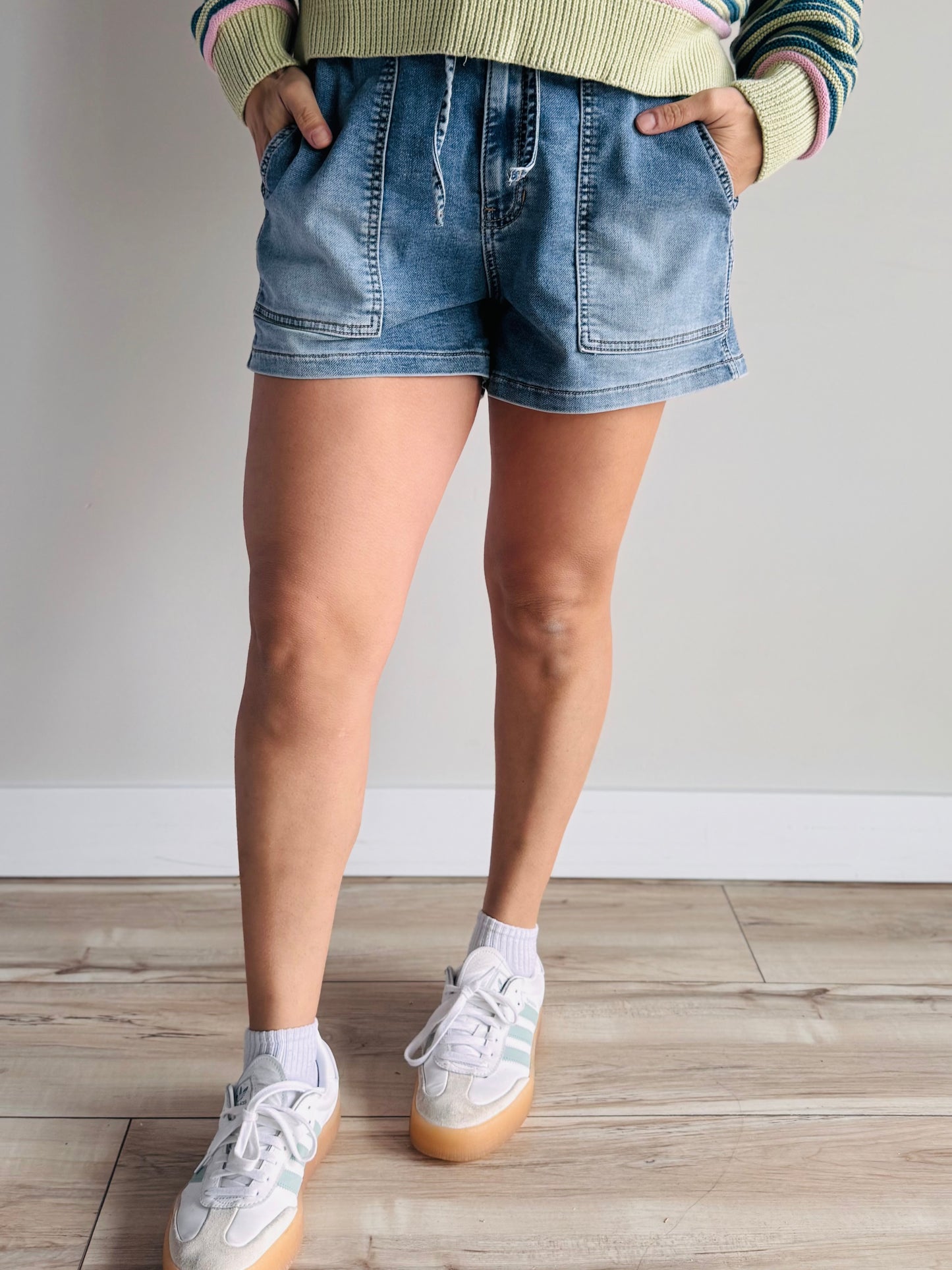 Finley Patch Pocket Shorts - 27 West