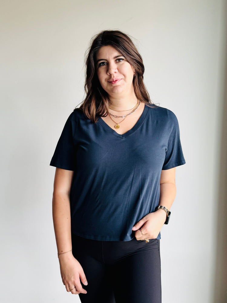 Silas Basic V-Neck Shirt - Navy