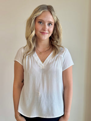 Mable Flowy Cap Sleeve Blouse