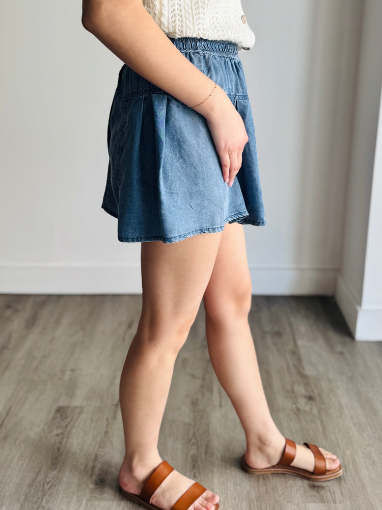 Justine Pintuck Wide-Leg Shorts