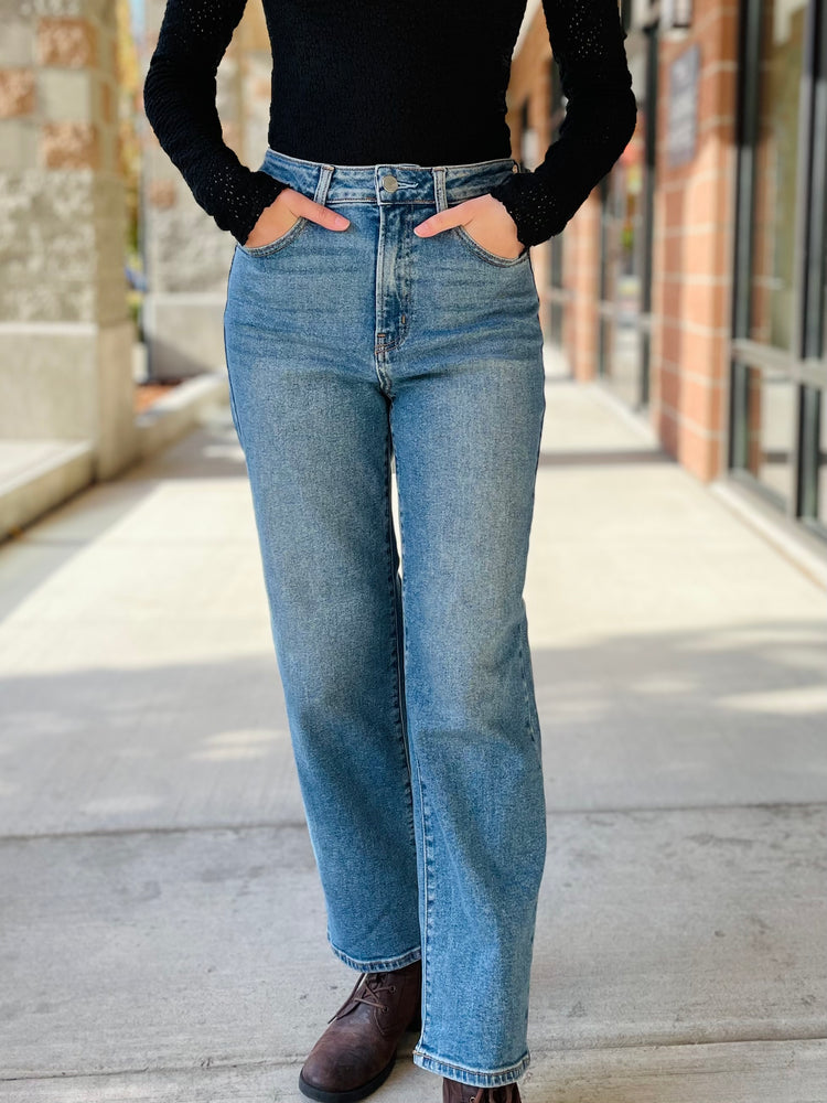 Sofia Vintage Straight Denim