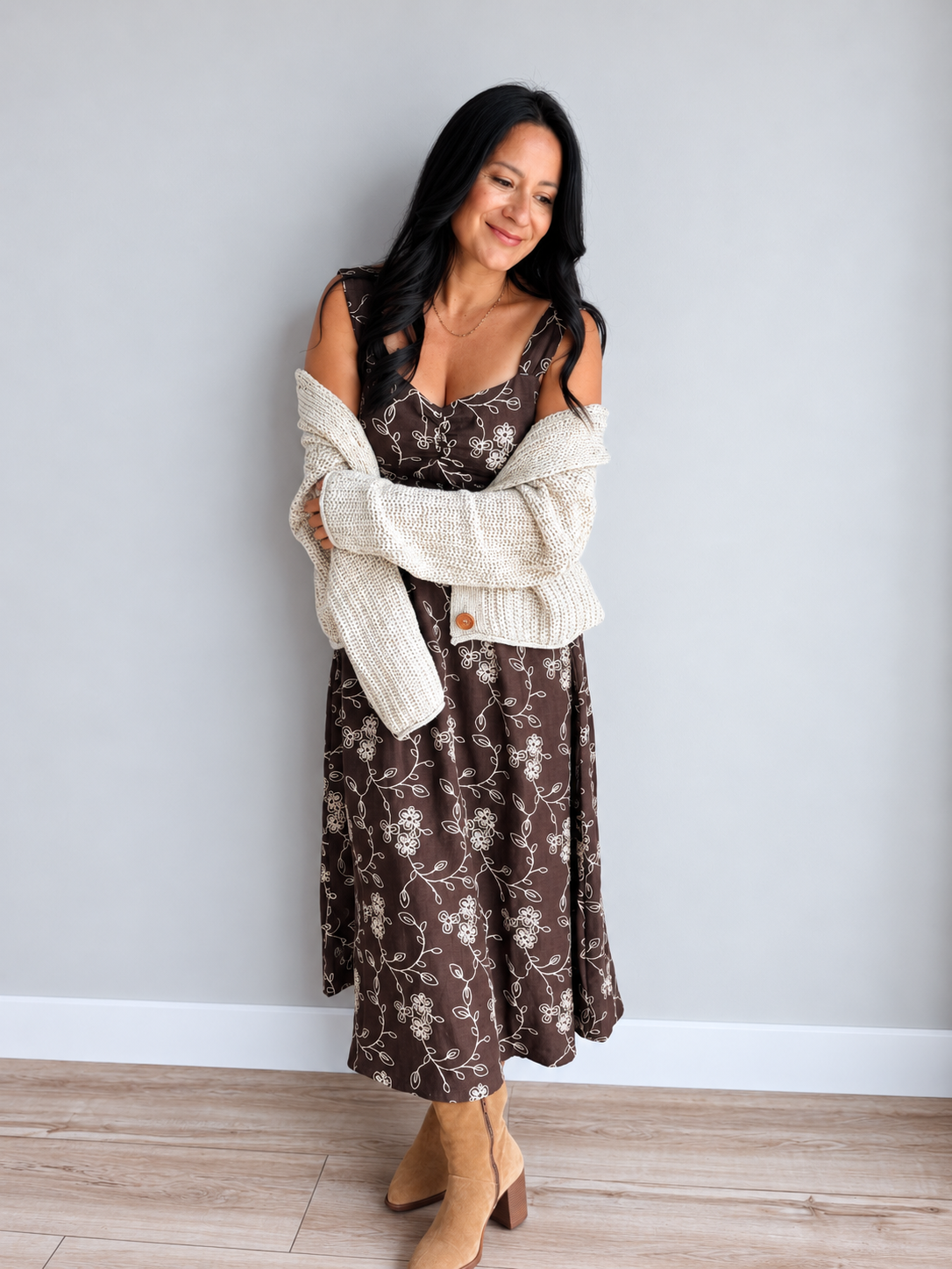Sloane Embroidered Floral Sweetheart Midi Dress - 27 West