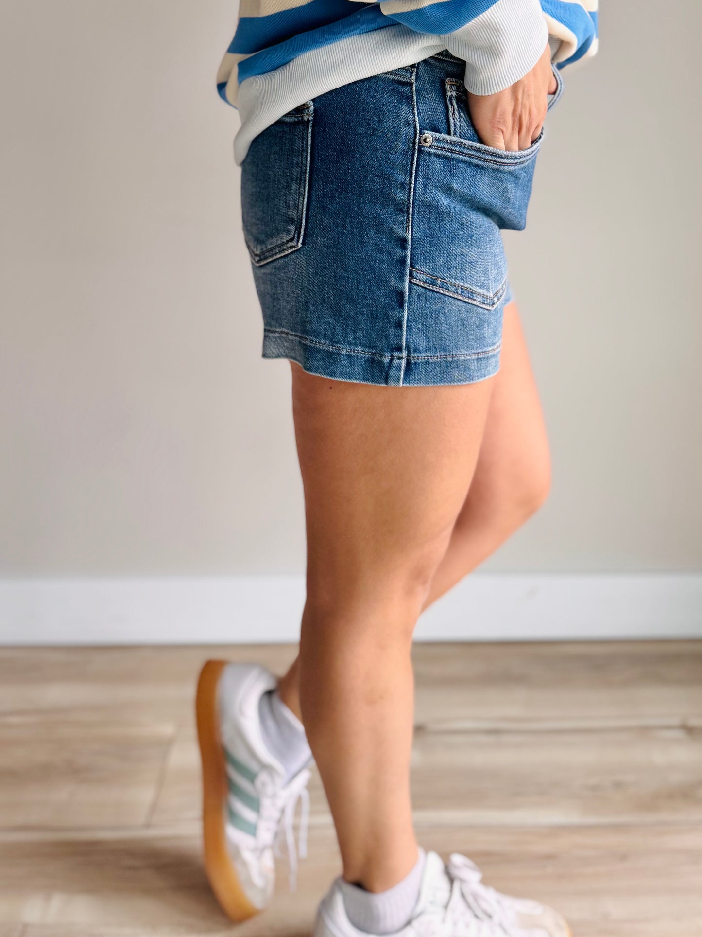 Ashtyn Western Pocket Shorts - 27 West