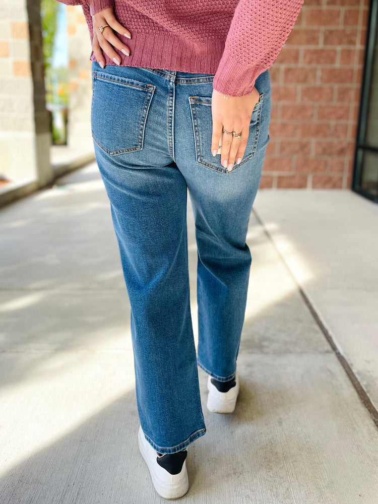 Lisa Relaxed Straight Leg Denim