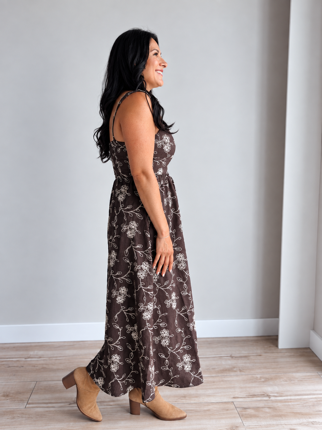 Sloane Embroidered Floral Sweetheart Midi Dress - 27 West