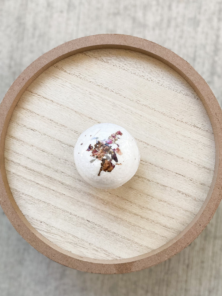 
            
                Load image into Gallery viewer, Bath Bomb- The Dreamer
            
        