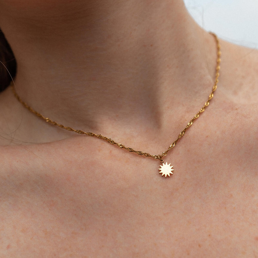Limitless Sun Necklace - Gold
