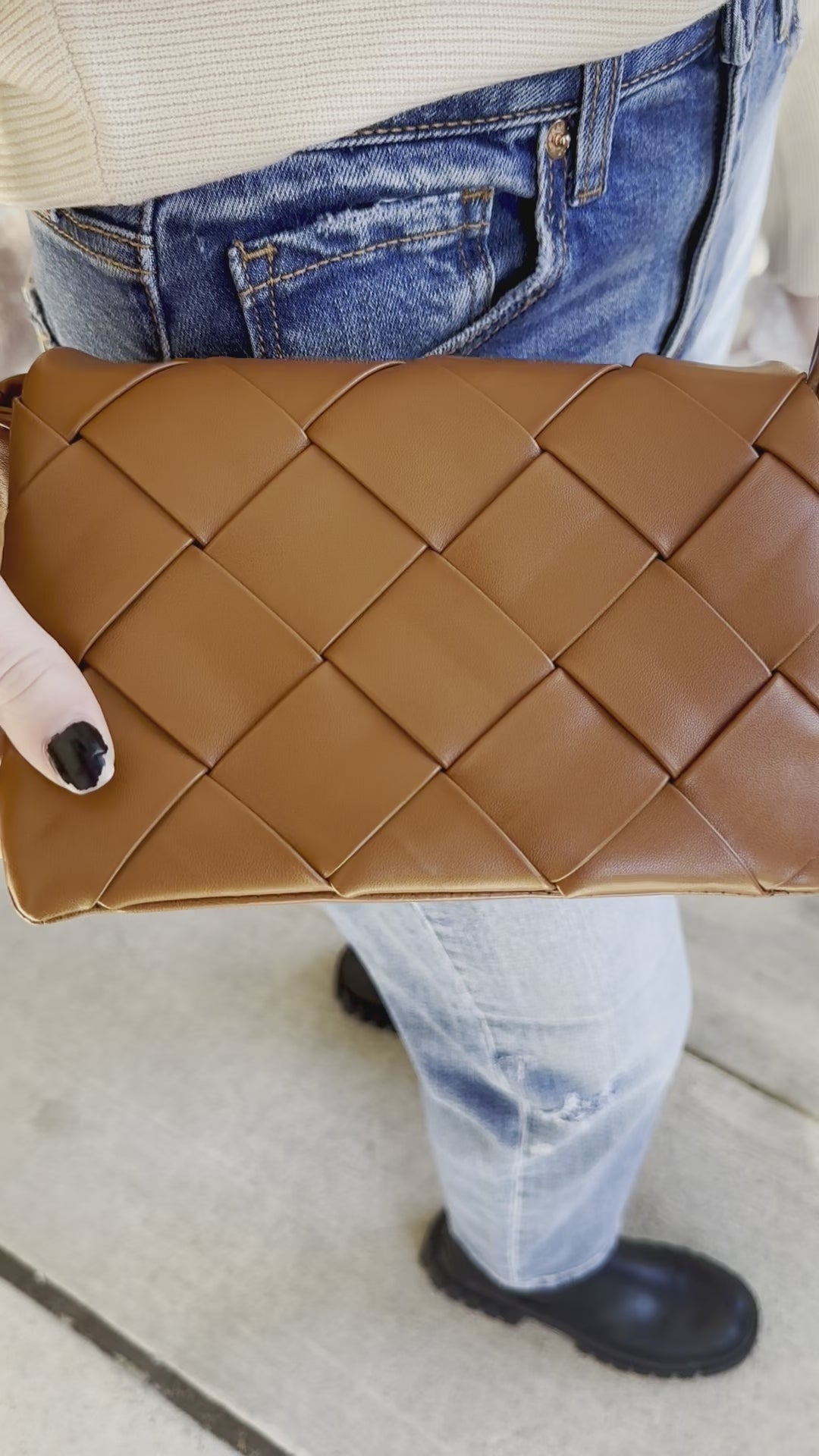 Dallas Woven Crossbody Purse - Brown