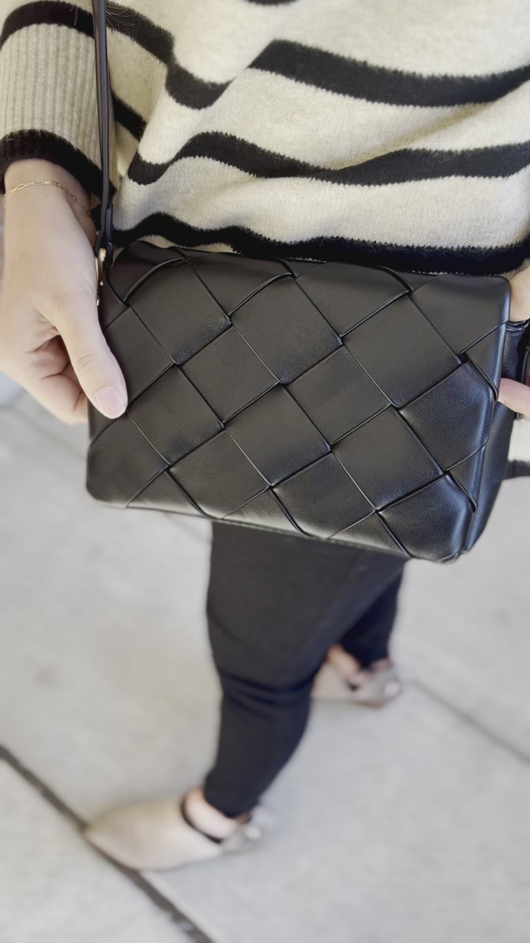 Dallas Woven Crossbody Purse - Black