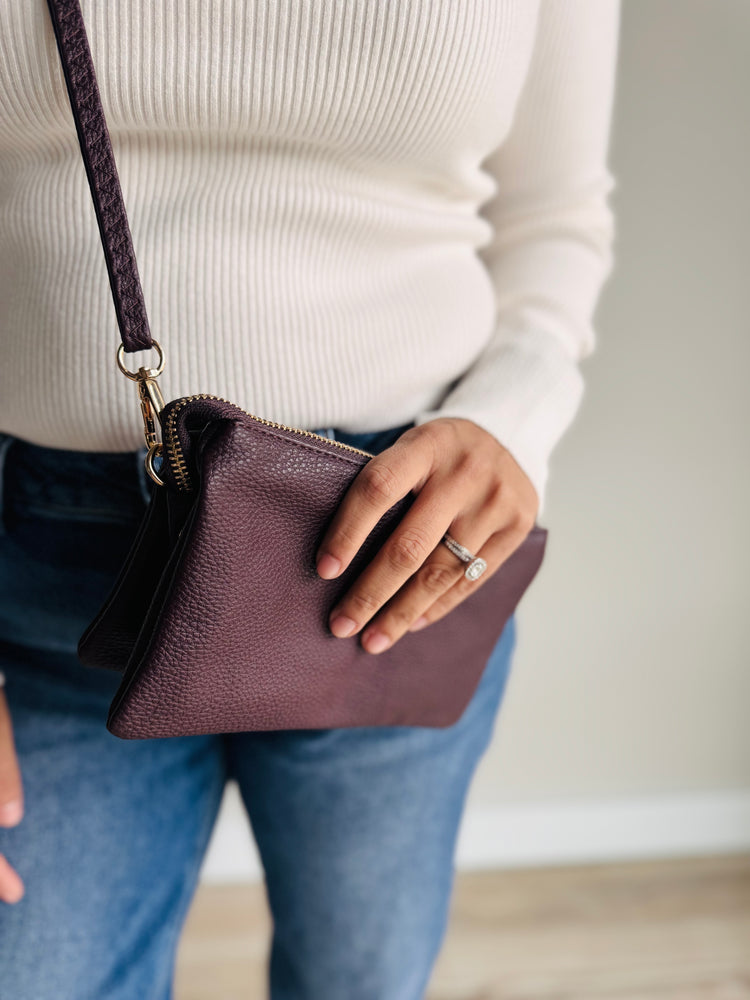 Back view of sangria Sedona purse with smooth vegan leather finish and clean stitching